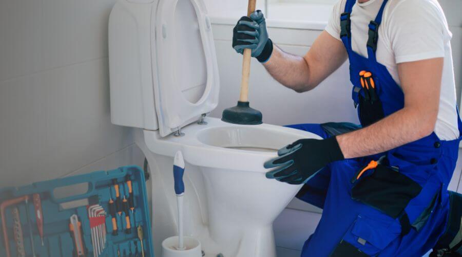 Expert burst pipe repair services in Smithville, GA